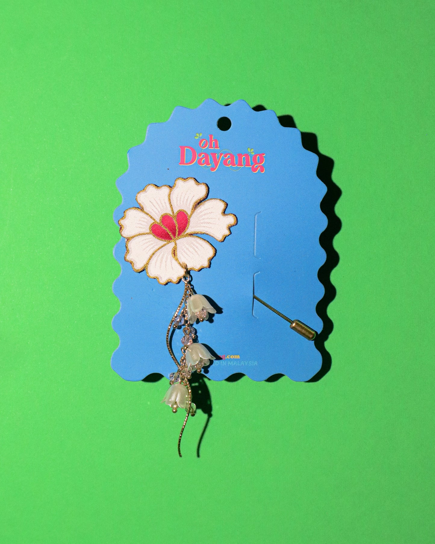 Kemuning Dangle Batik Lapel Pin