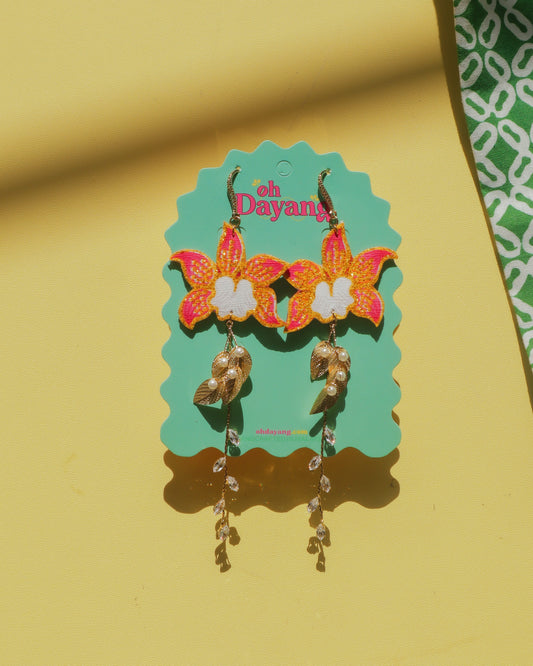 Luruh Emas Batik Dangle Hook Earrings