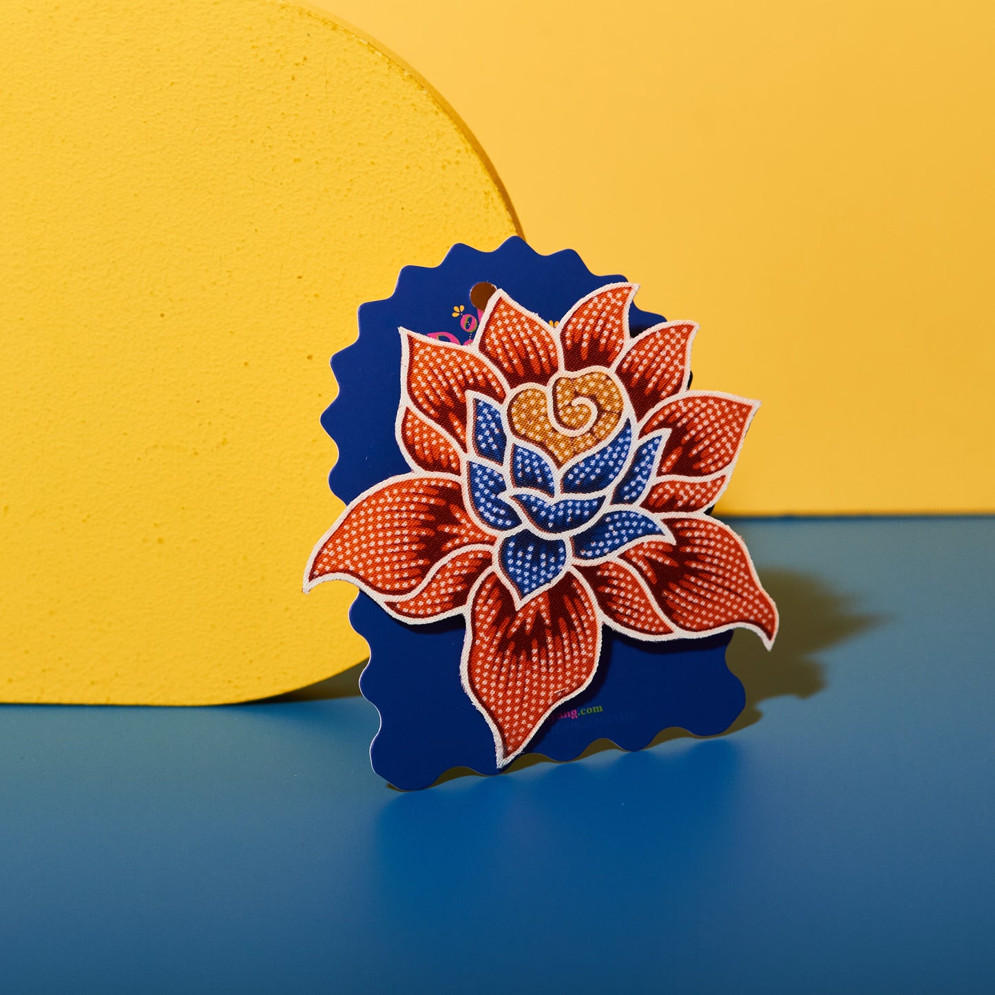 Orange Rosa Batik Brooch
