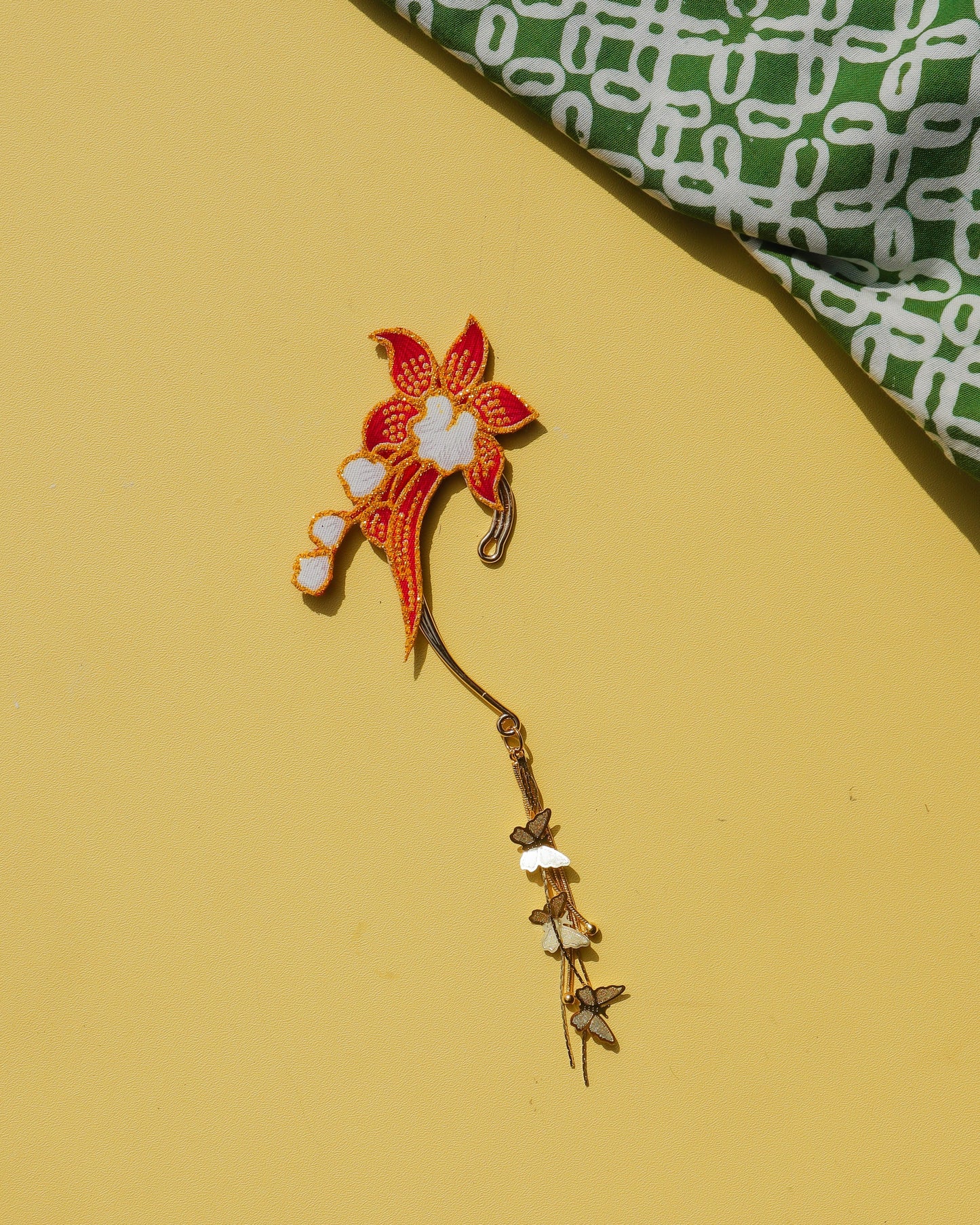 Paut Kasih Batik Ear Cuff