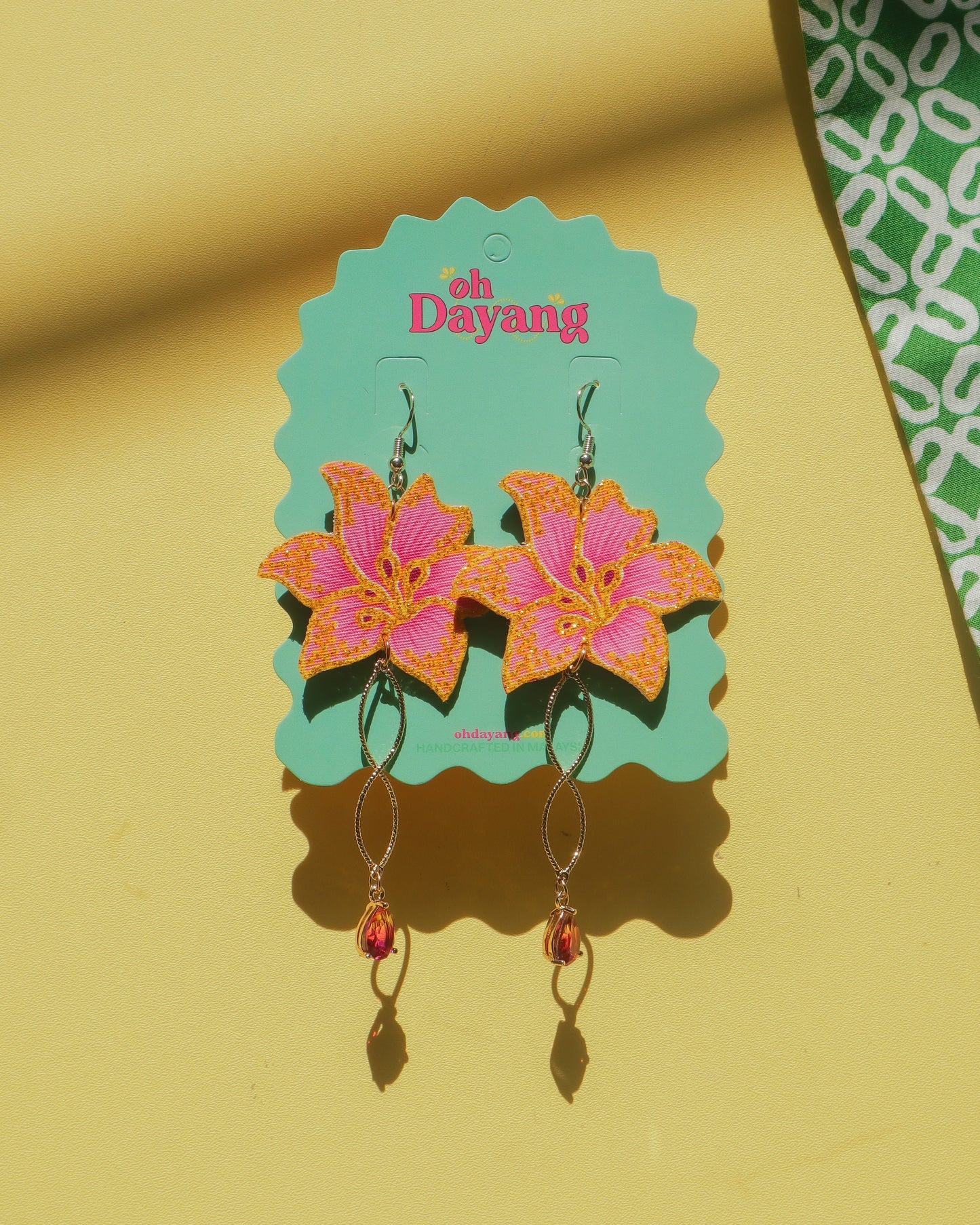 Permata Lily Batik Dangle Hook Earrings