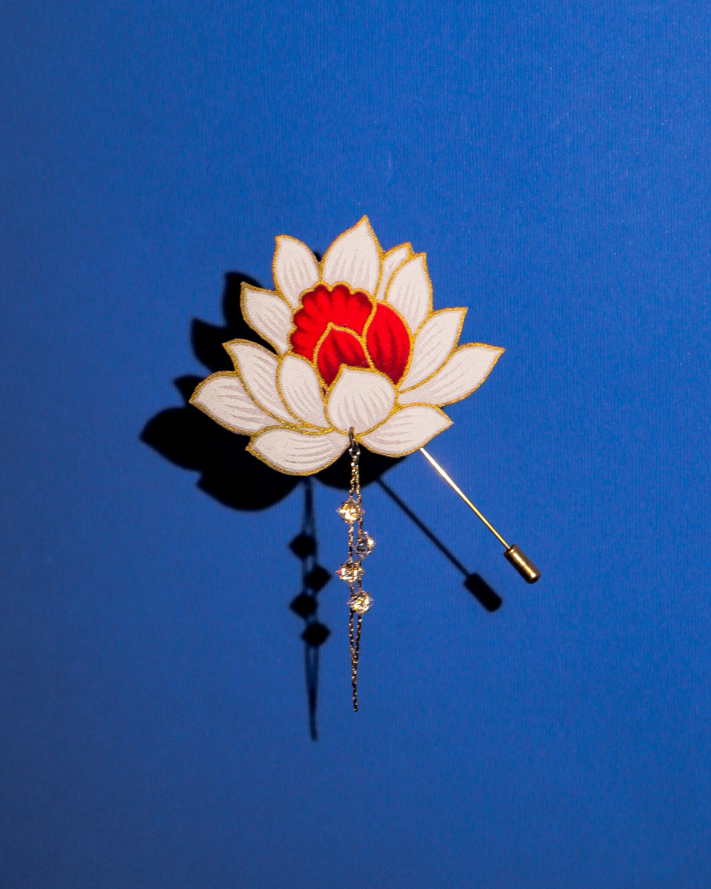 Teratai Nadi Batiik Dangle Lapel Pin