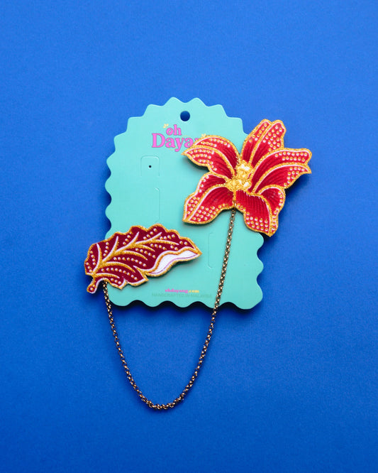 Dita Dedaun Batik Kerongsang Chain