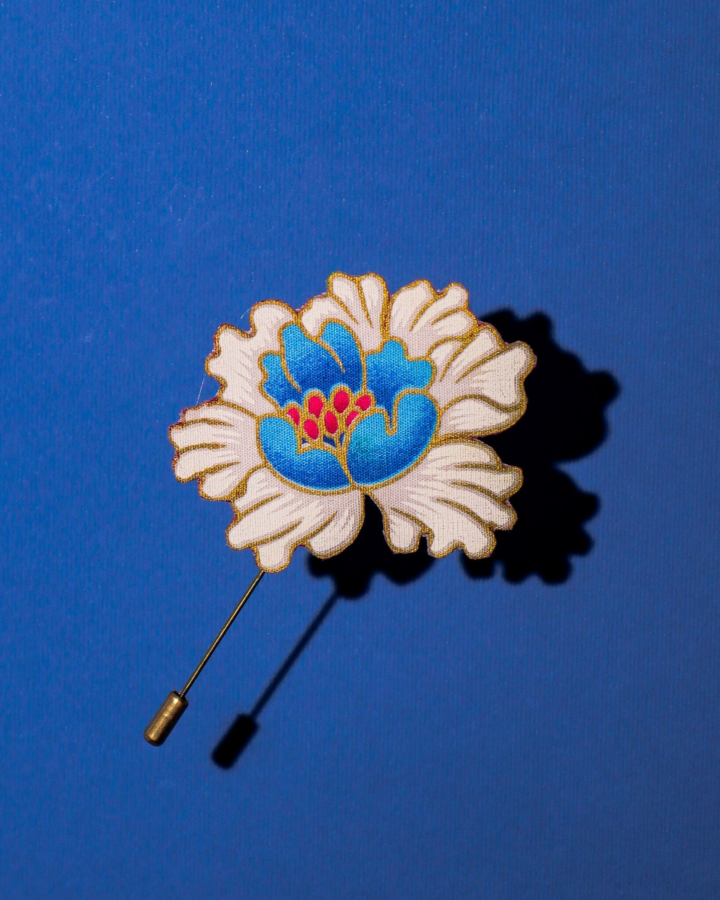 Embun Peoni Batik Lapel Pin