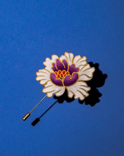 Embun Peoni Batik Lapel Pin