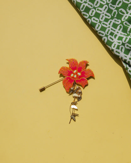 Kersani Batik Dangling Lapel Pin