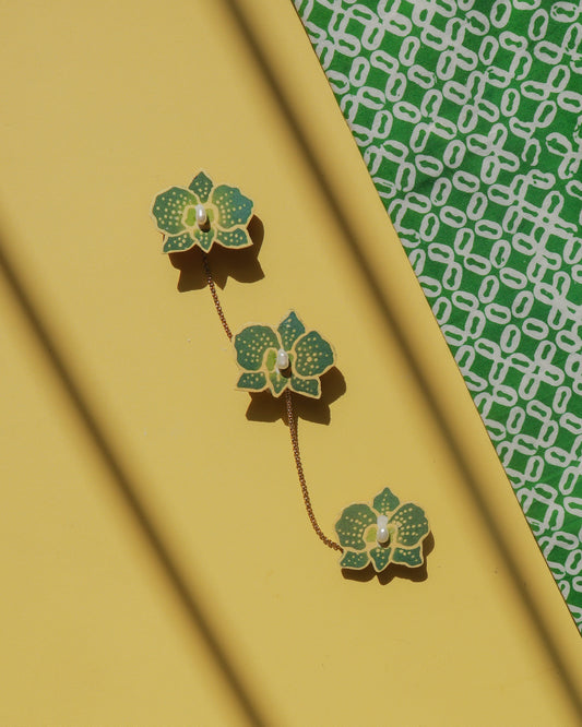 Oked Mutiara Batik Kerongsang Chain