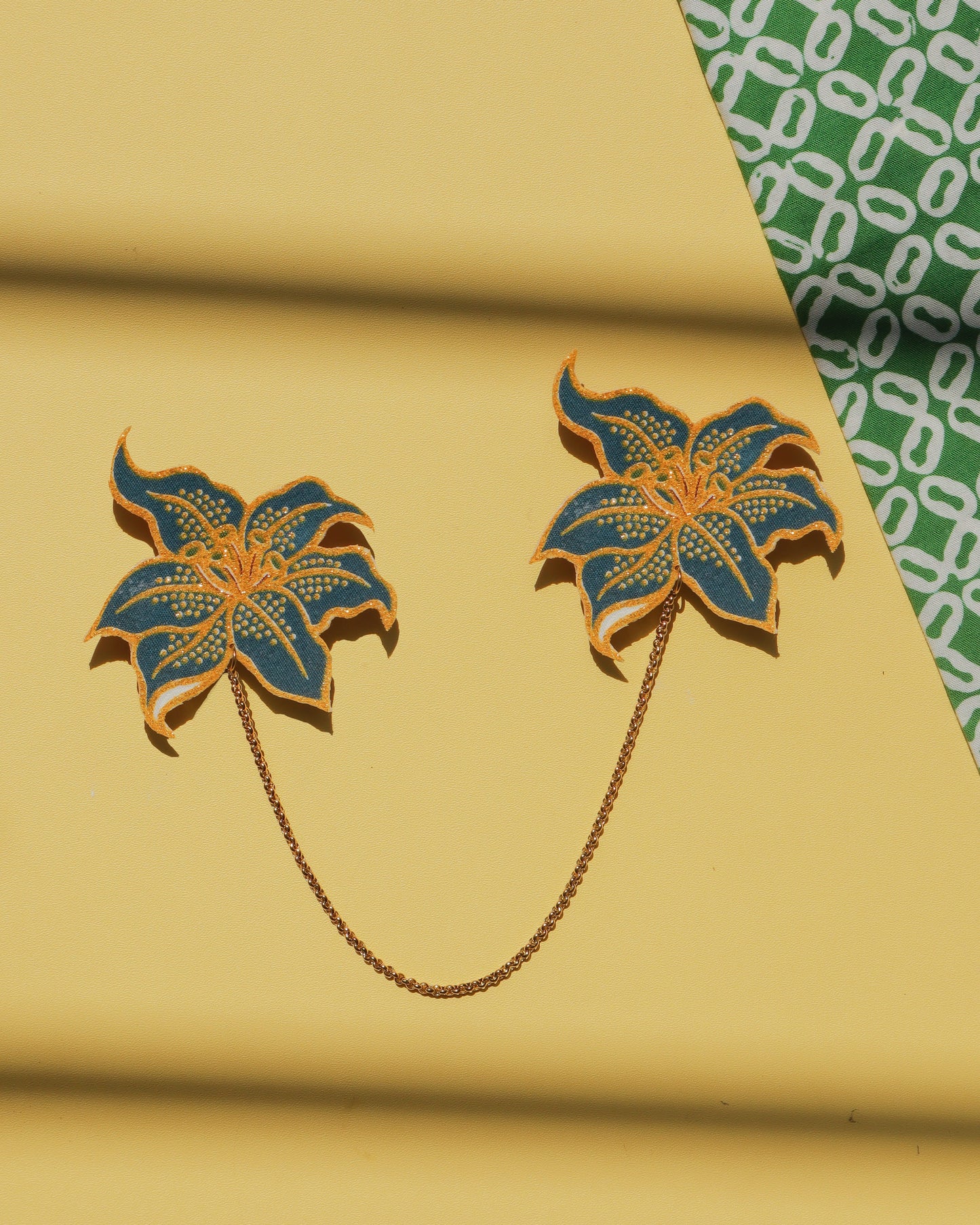 Sakti Batik Kerongsang Chain