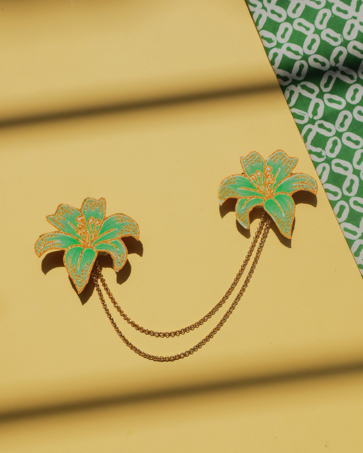 Seri Bakung Batik Kerongsang Chain